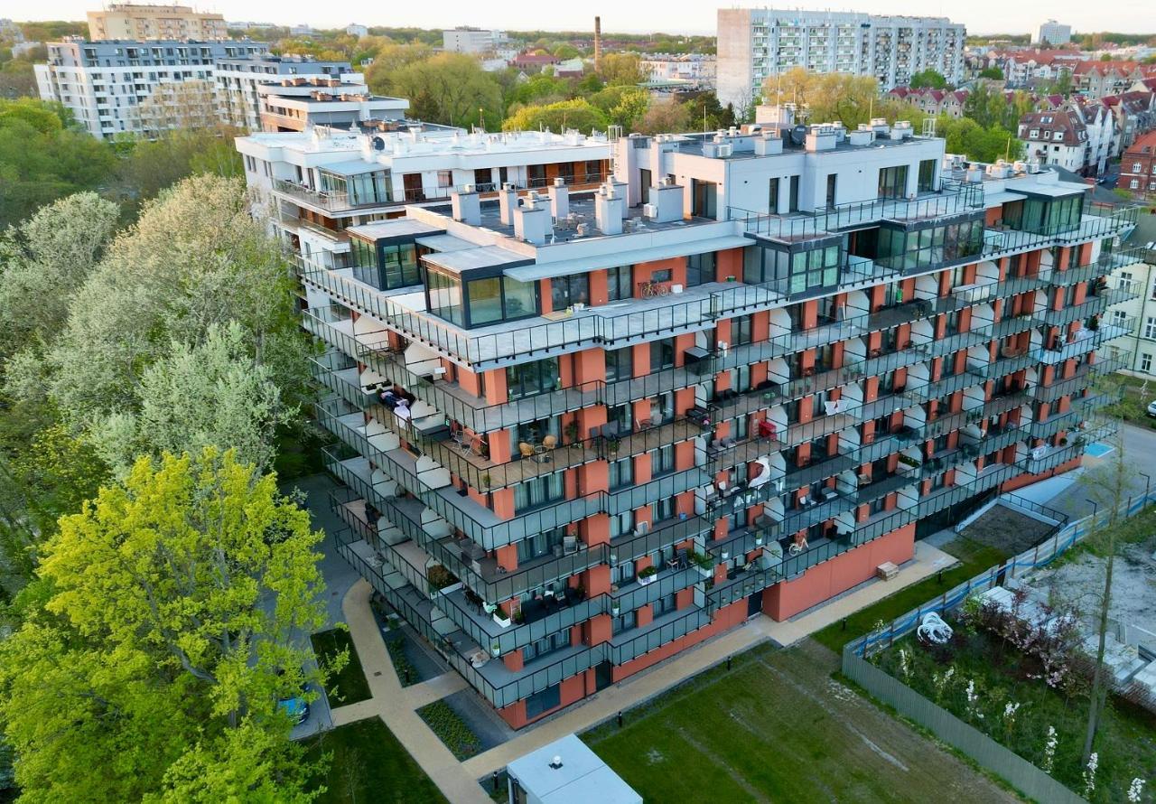 Apartamenty Wyspa Solna By Vacation Rental - Basen, Sauna, Jacuzzi, Silownia W Cenie Kolobrzeg Bagian luar foto